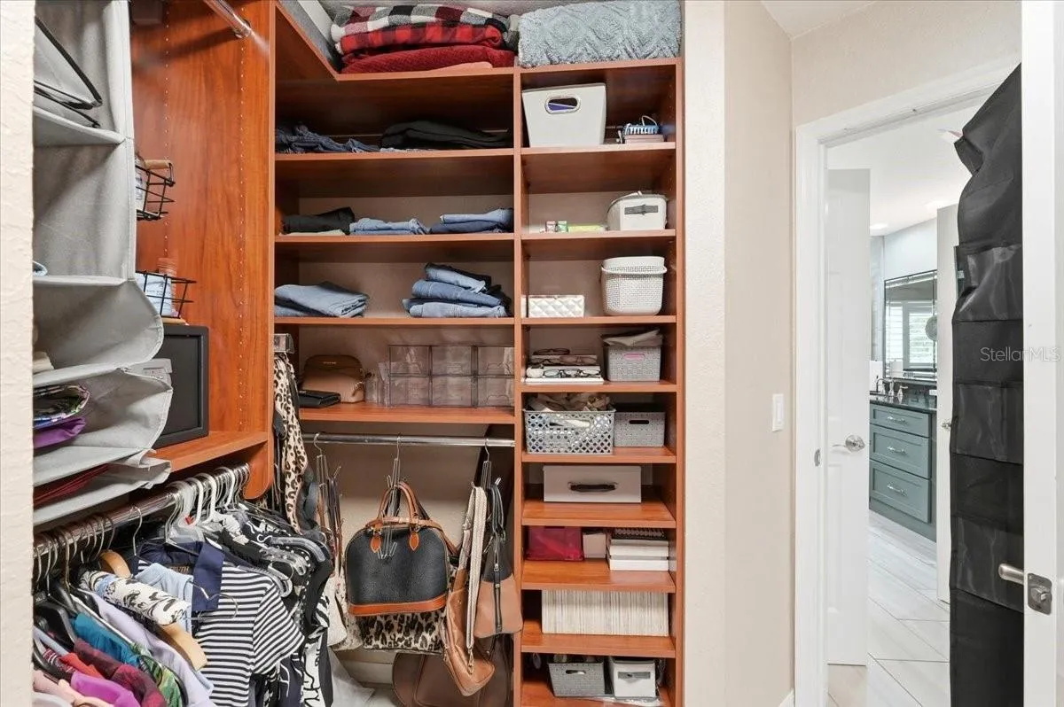 Walk In Closet