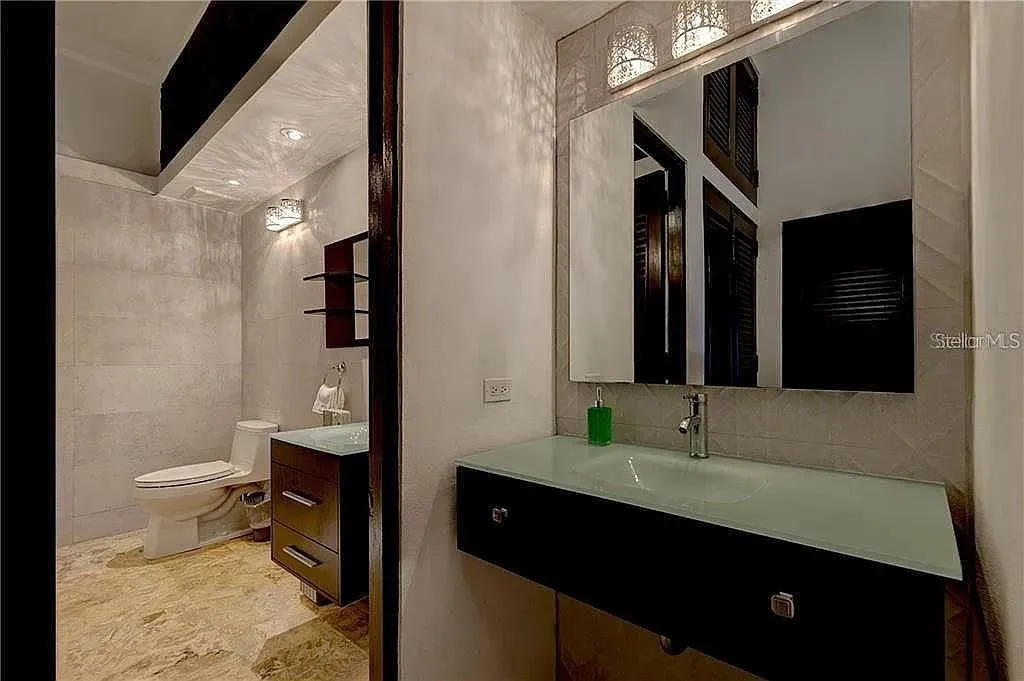 Bathroom for room 3 & 4