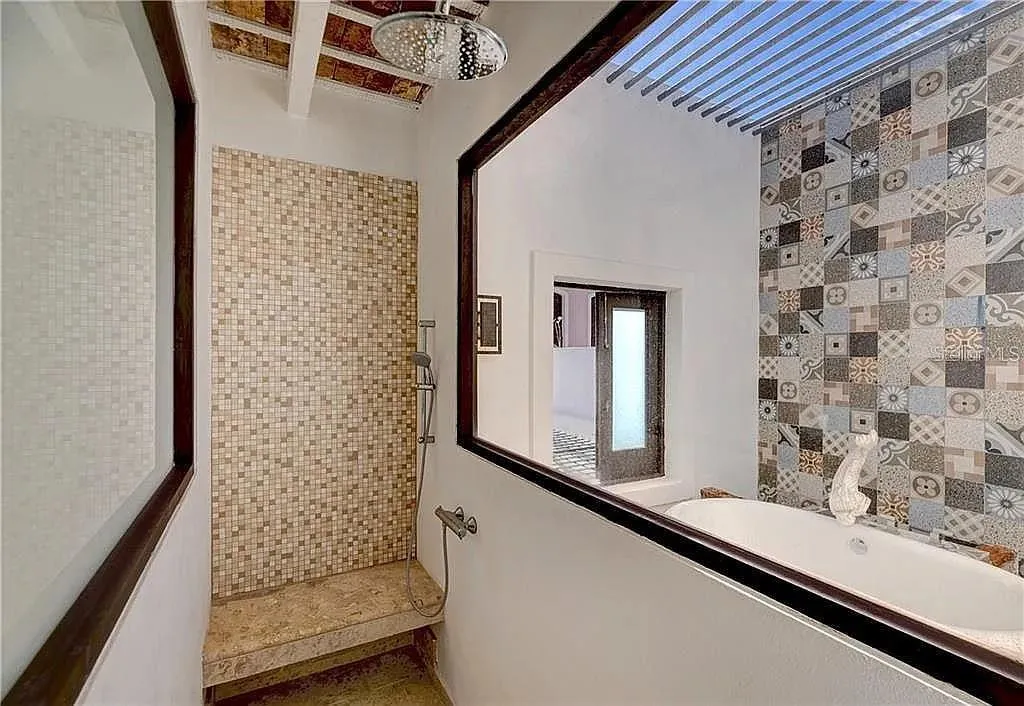 Room 11 Shower
