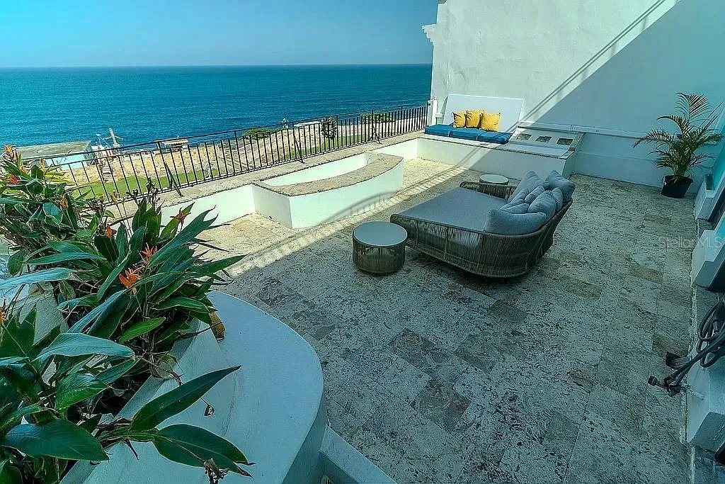 Room 10 terrace