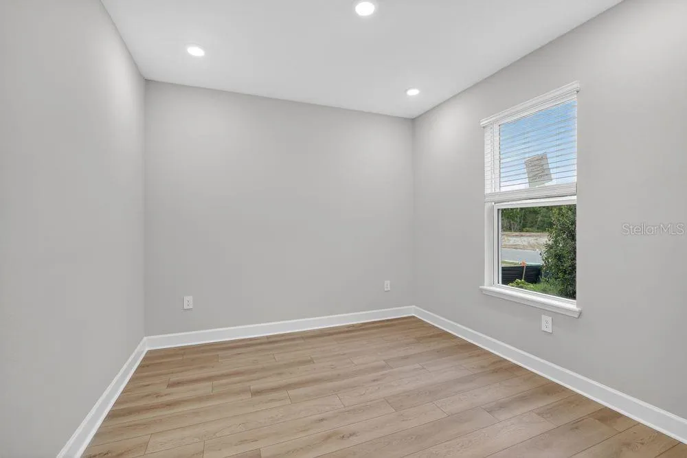 14219 Sawmill ~ Ready Now