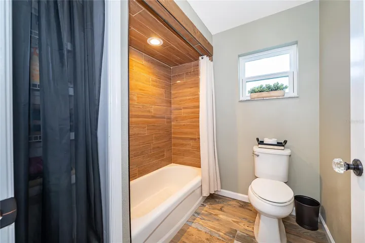 Jack & Jill Bathroom between Bedroom 2 & 3 in the Main House