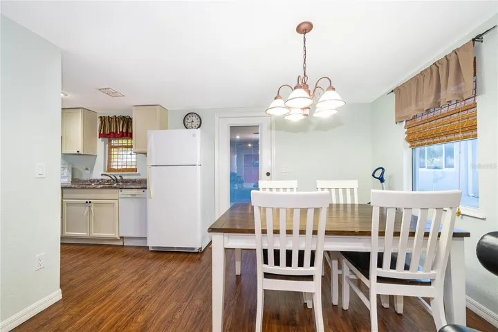 Apartment Dining & Kitchen view