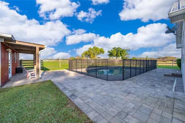 Apartment Entrance/Porch & Pool Area