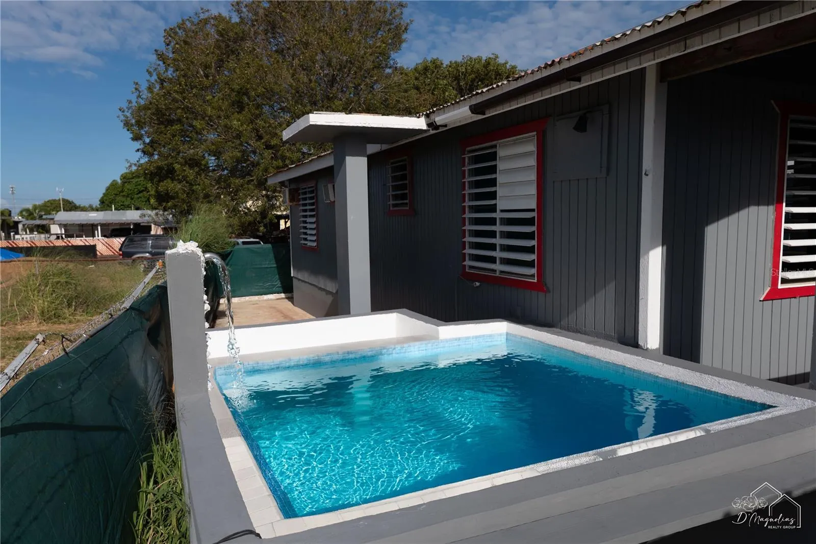 Private pool (main amenity) Private pool (main amenity)