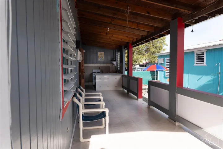 Covered walkaway/unit access