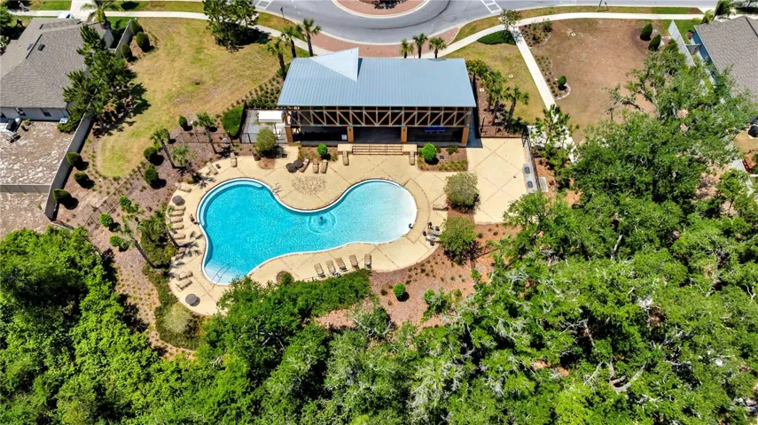 RESORT-STYLE!
