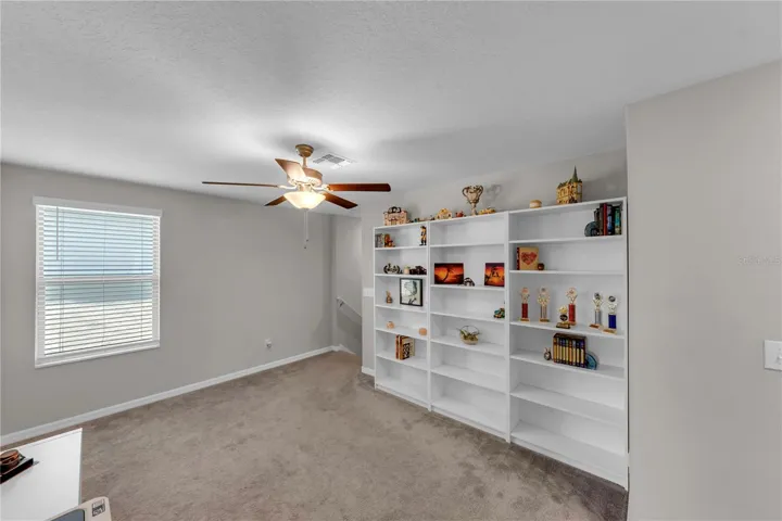 Spacious BONUS ROOM