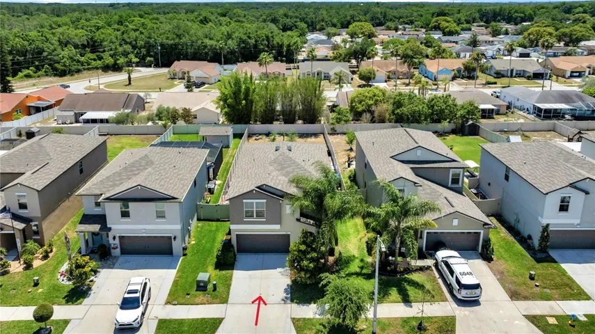 FULLY FENCED PVC YARD!