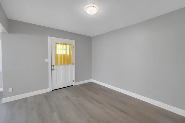 Seamless flooring