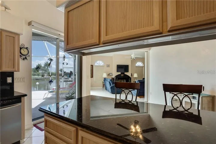 Breakfast bar