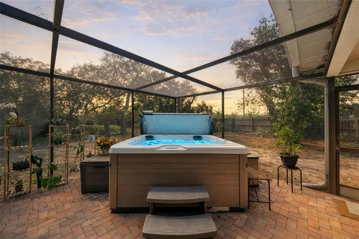 Hot Tub on back lanai