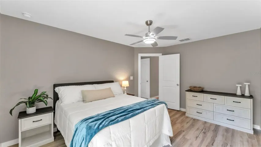 Primary bedroom  with en suite