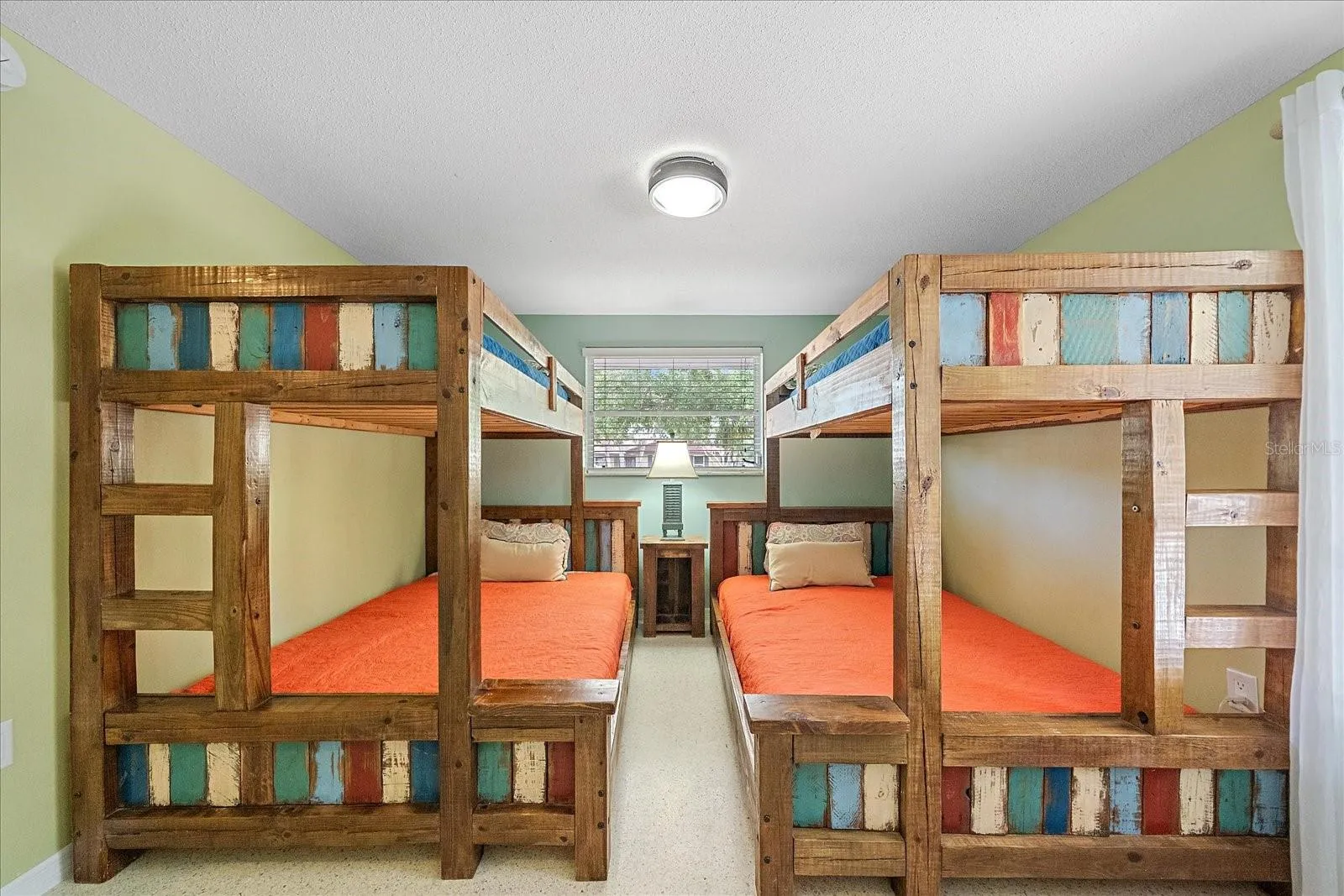 Guest bedroom 2
