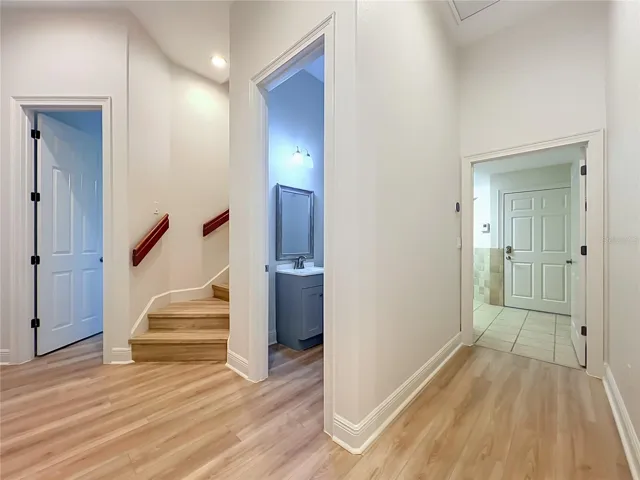 Hallway, stairs to FROG bonus loft