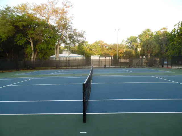 The Highlands Tennis Courts