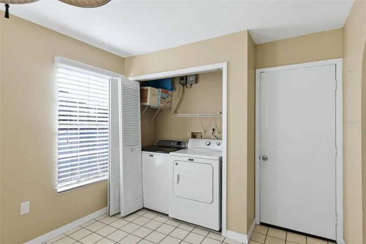washer and dryer area