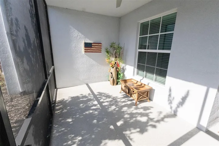 Front Lanai