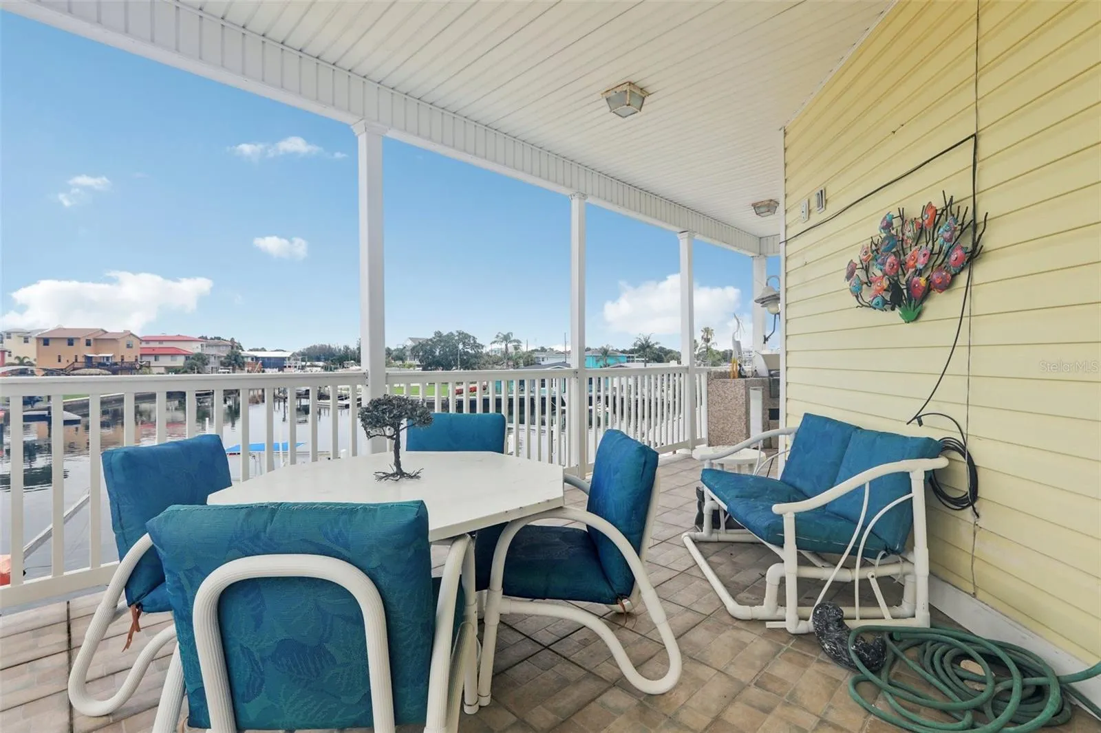 2nd floor back deck