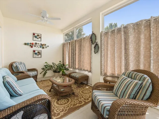 Florida room / glassed in lanai