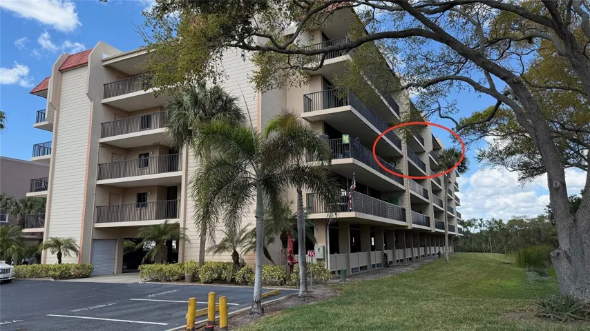 2700 Bayshore 9302 red circle shows location of unit balcony