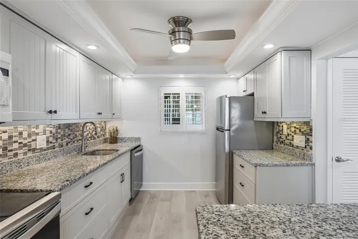 Kitchen with Island