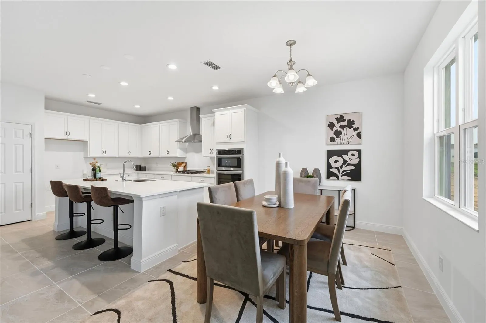 Dining / Kitchen