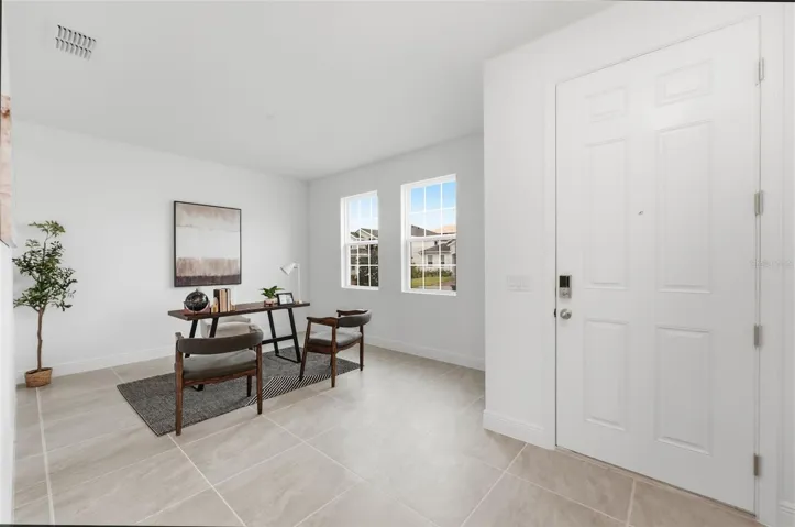 Living Room / Flex Space