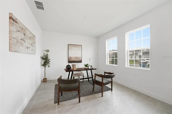 Living Room / Flex Space