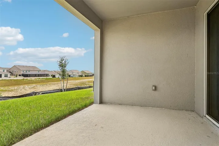 Rear Lanai / View
