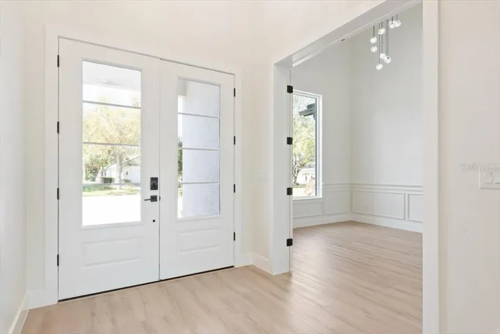 Foyer w/Double Front Doors