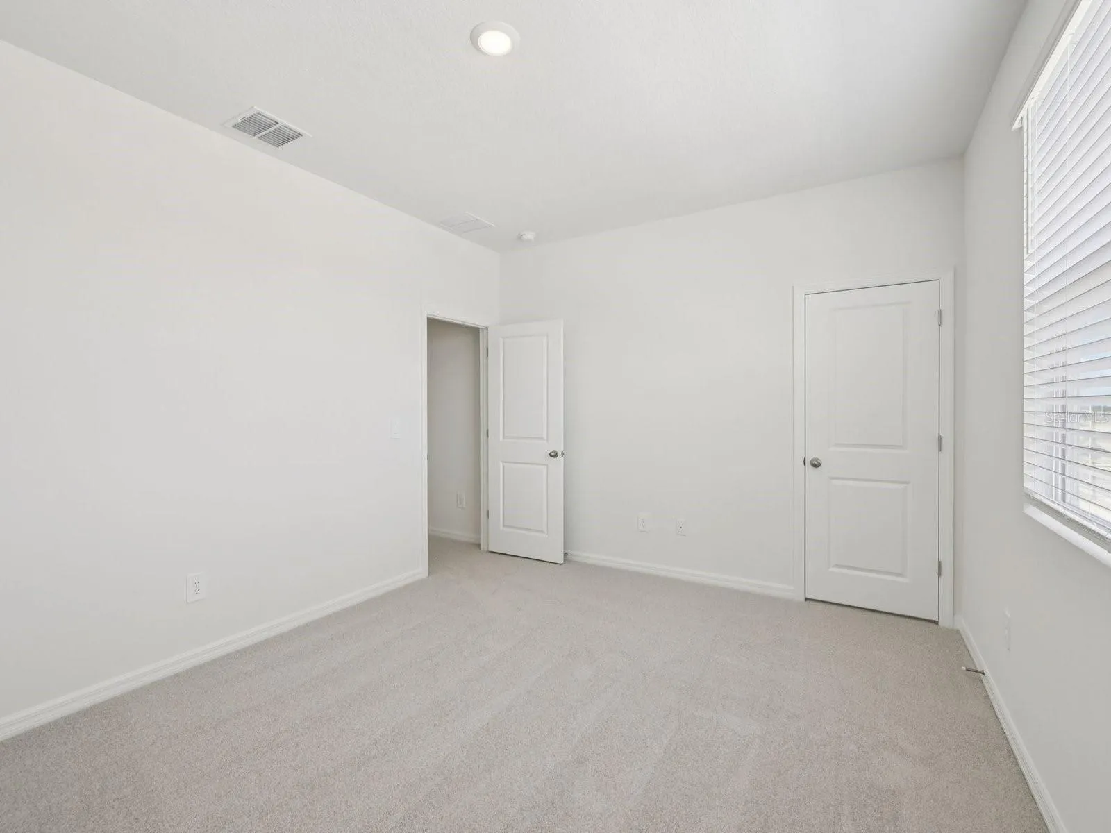 Interior photos are not of the actual home but are photos of the builder home with the same floorplan with similar interior finishes and features.