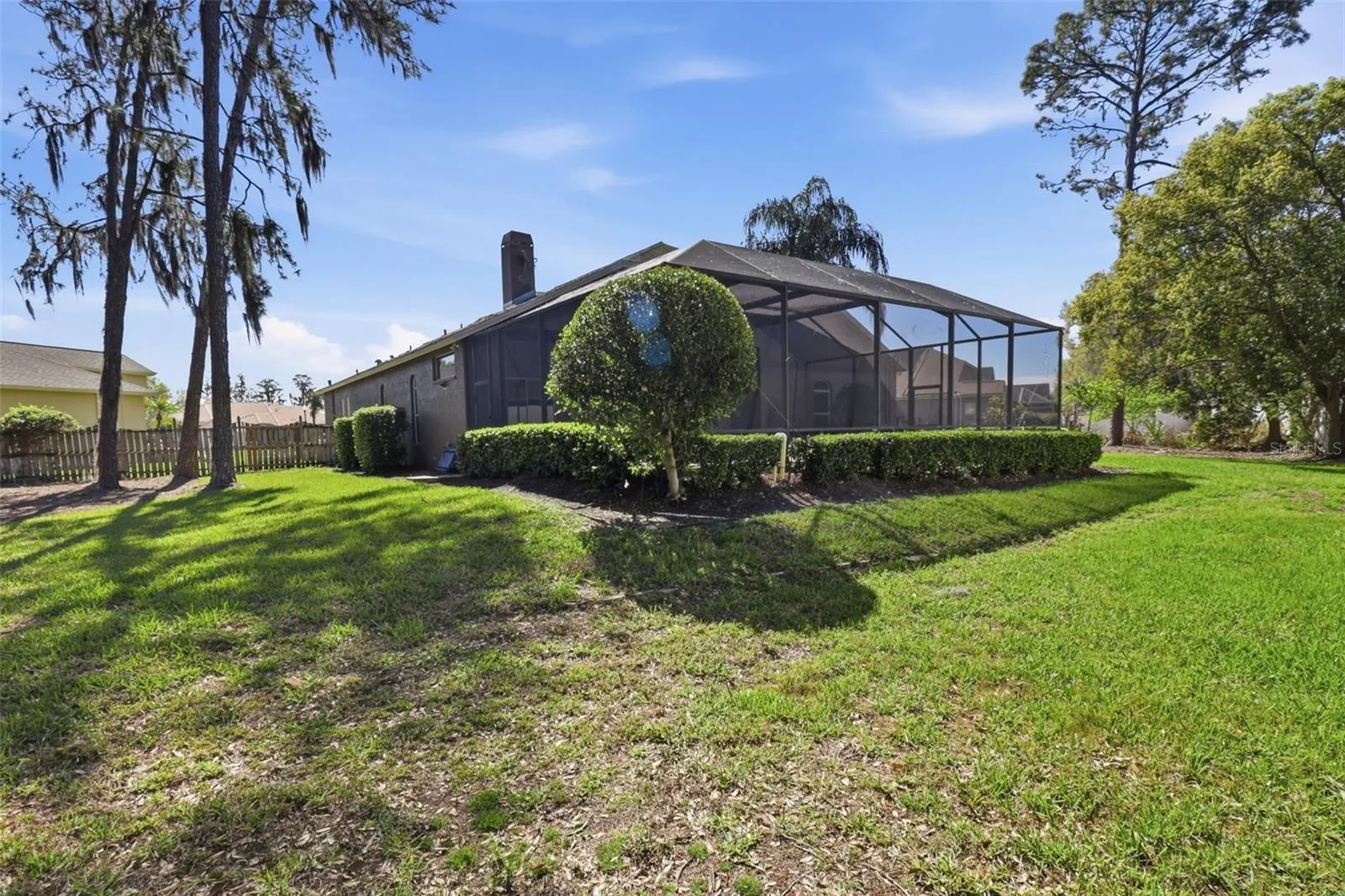 Private backyard retreat with plenty of space to enjoy Florida outdoor living