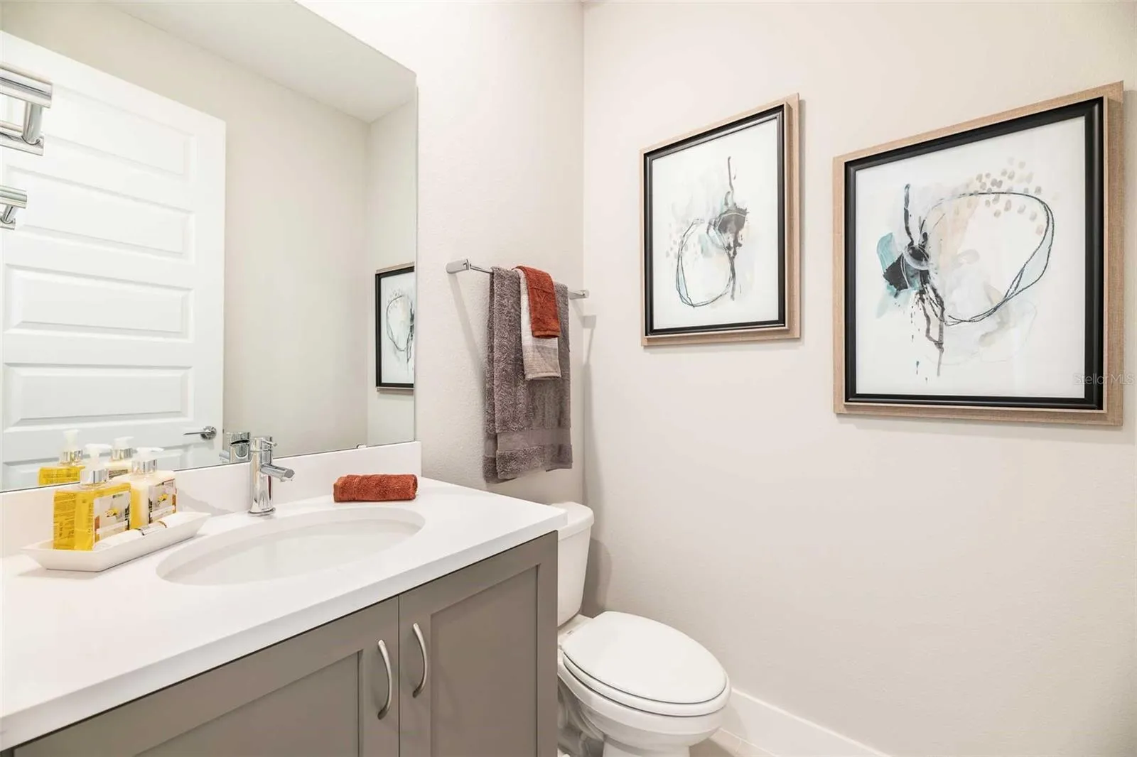 2nd bathroom