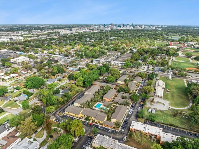 Close to restaurants, coffee shops, and grocery stores