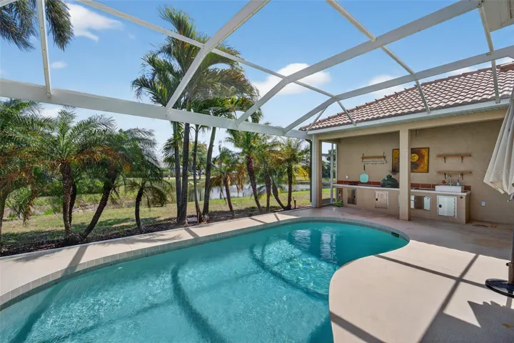 Amazing Pool