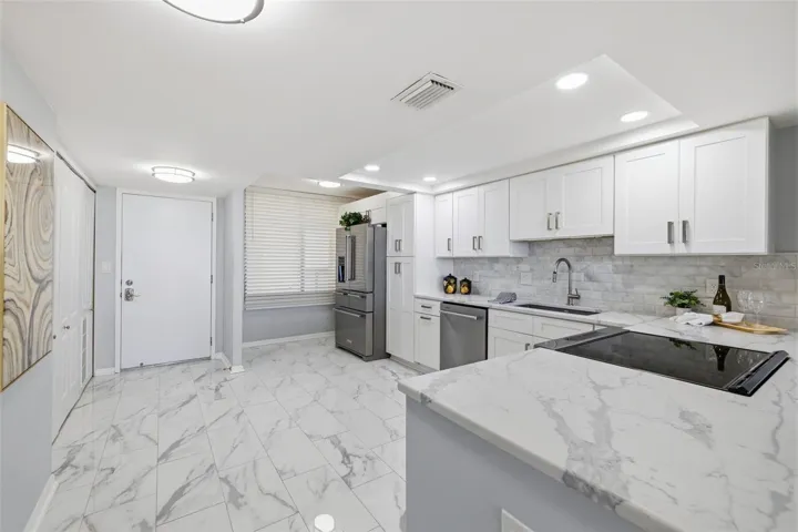 Spacious kitchen and Entry