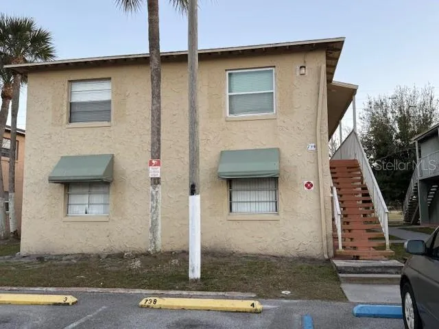 BUILDING FRONT