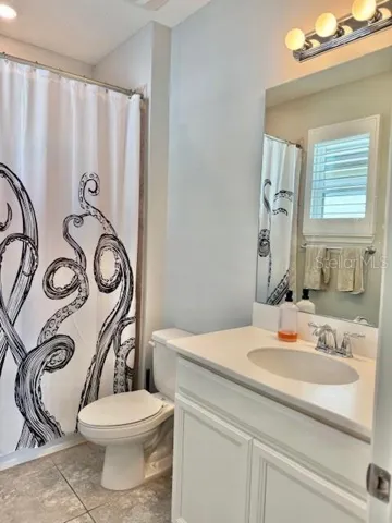 Upstairs master bath