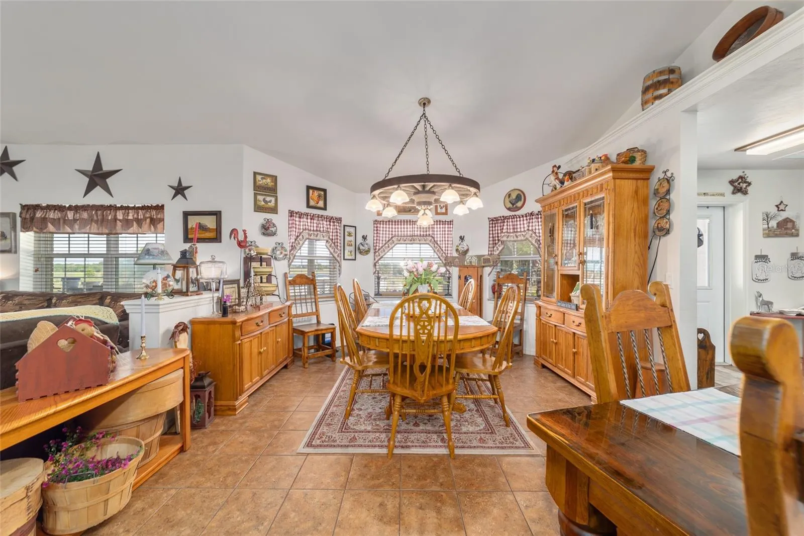 kitchen &amp; dining