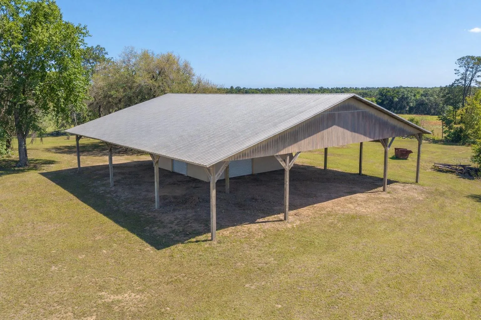 Workshop/polebarn