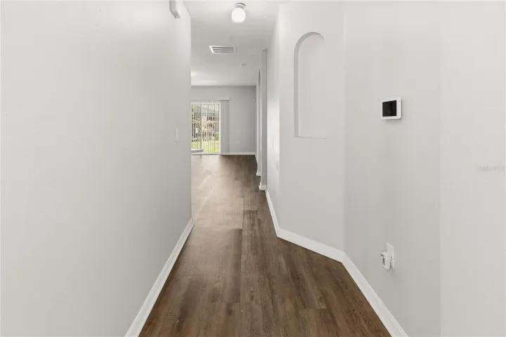 Foyer & Entry