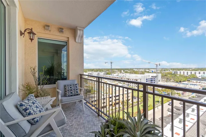 Covered balcony with marble floor tile