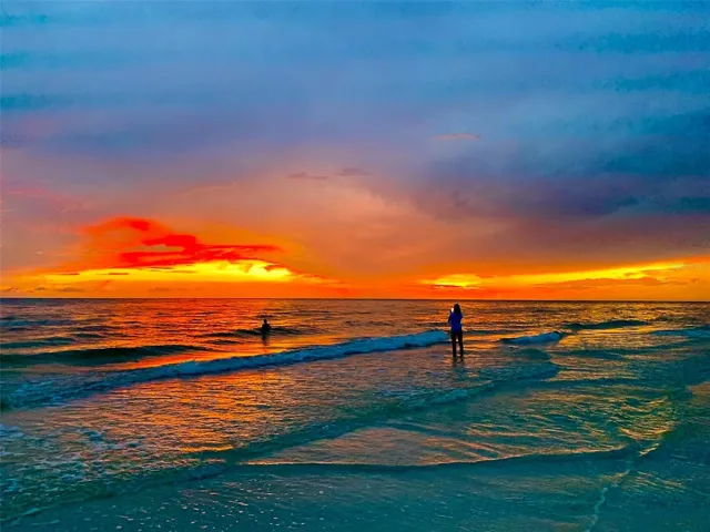 .... Shot taken right at the Beach By Vista Bay..