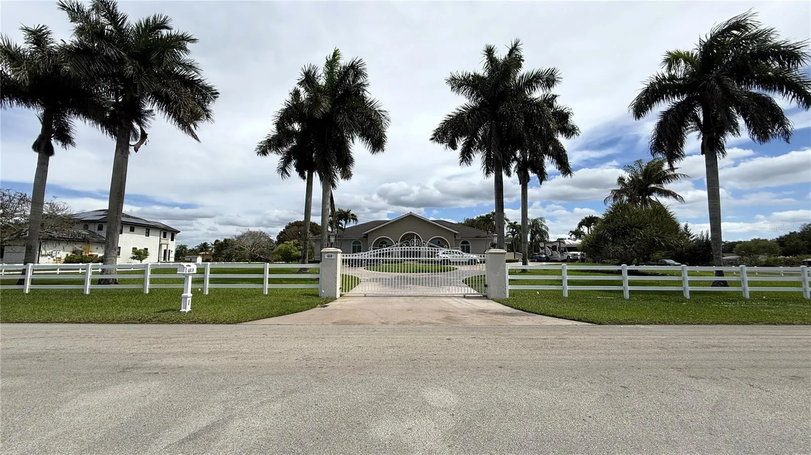 Gate entrance