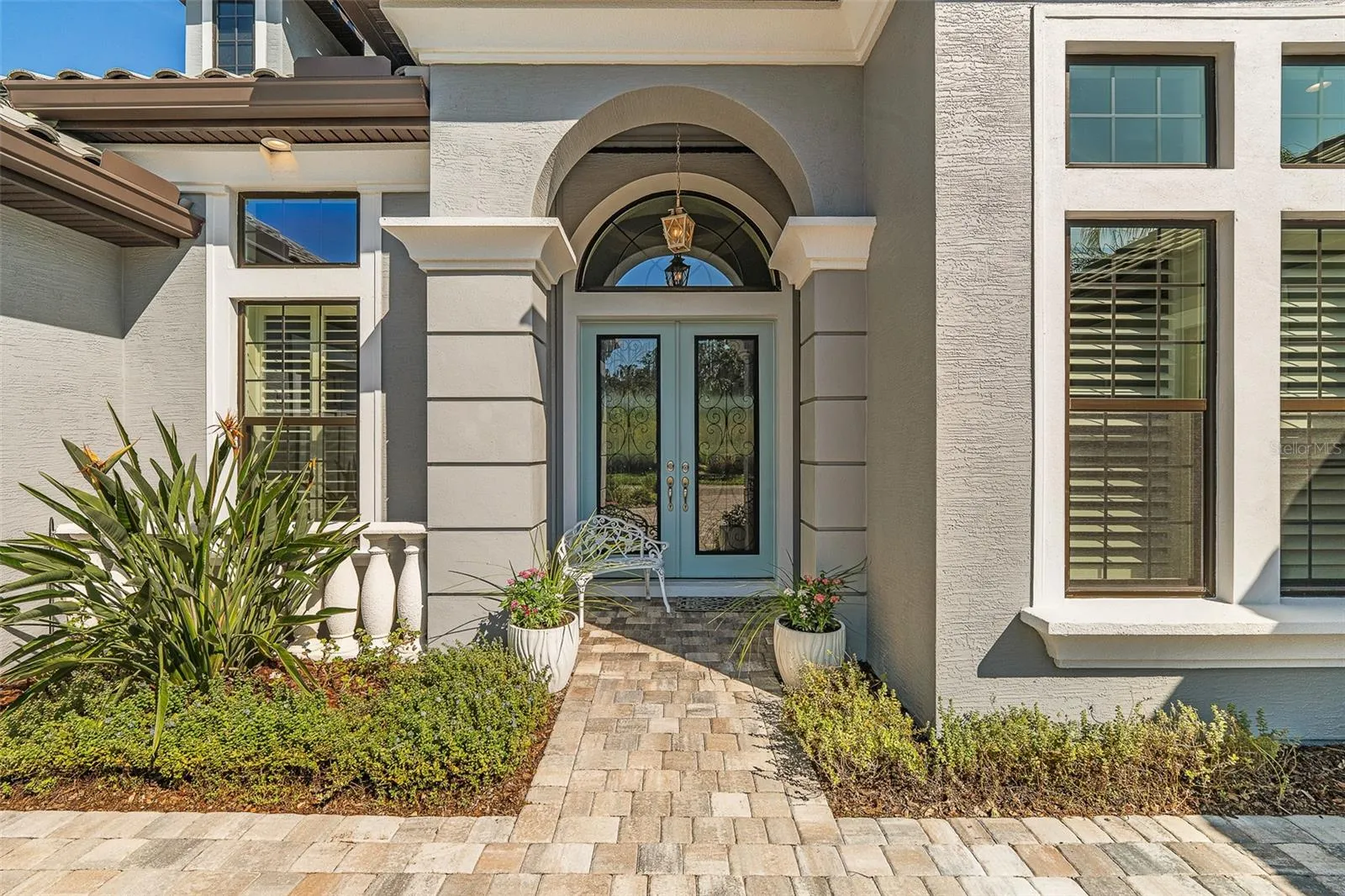 FRONT ENTRY
