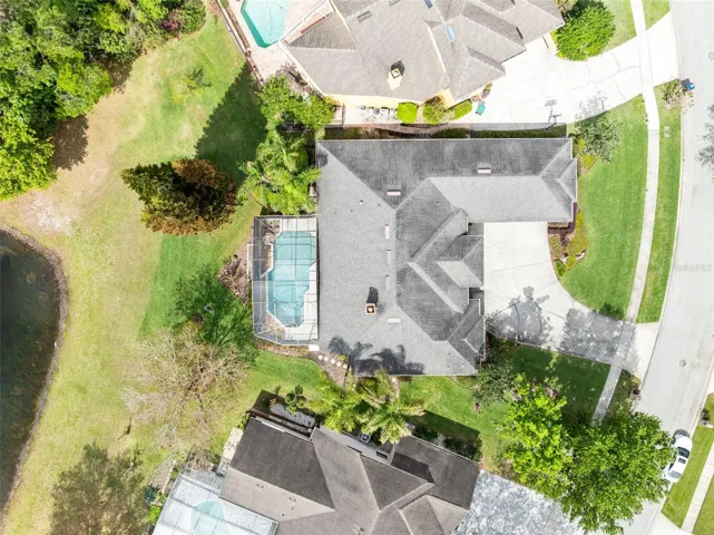 AERIAL VIEW OF THE HOUSE AND YARD