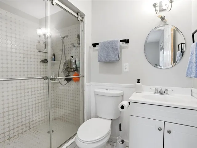 Primary's Bathroom