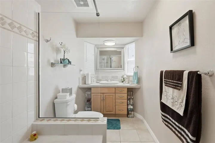 Guest bath