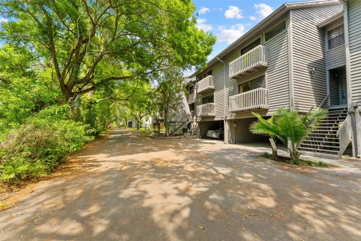 Located at the end of a dead-end street, private road!